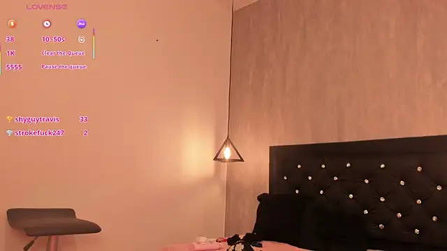 curly_babe webcam
