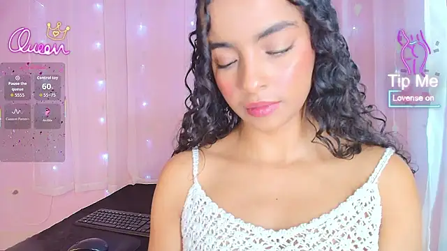 SunnyGilmoree webcam