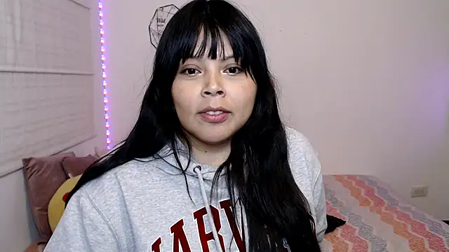 EllieMoonX webcam