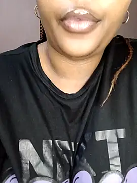 KYLER23 webcam