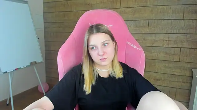 TinnaBurton webcam