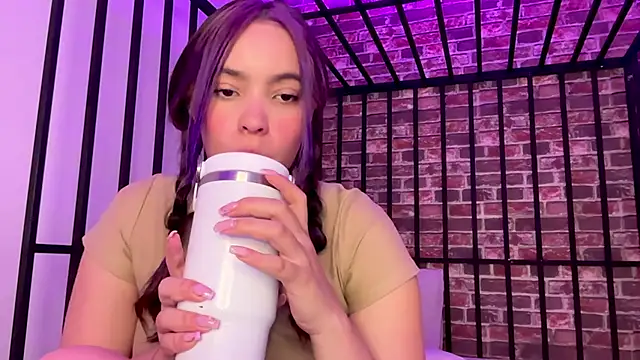Violett_Moonx webcam