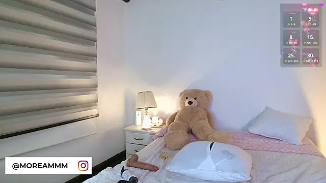 nicolthompsonn webcam