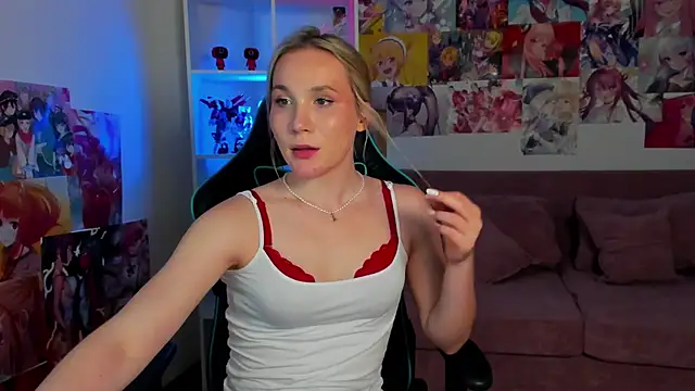 ElaraVoltage webcam