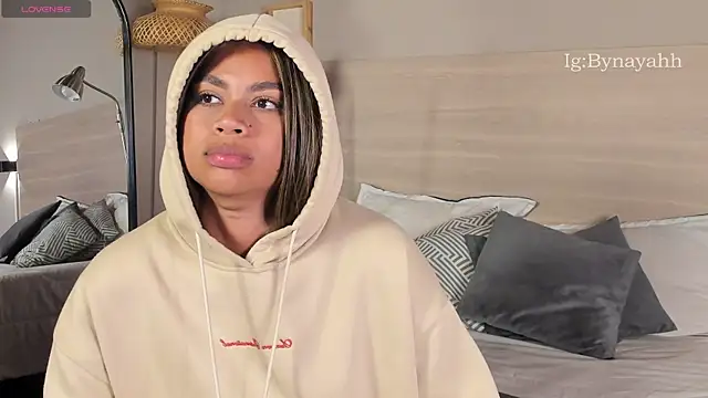 nayah__ webcam