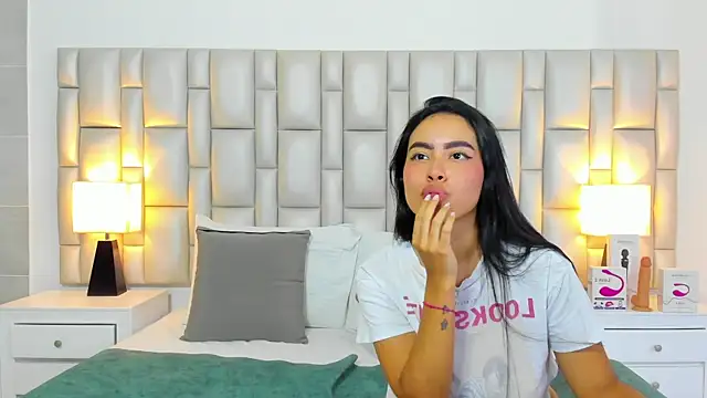 paola_katy_dicks webcam
