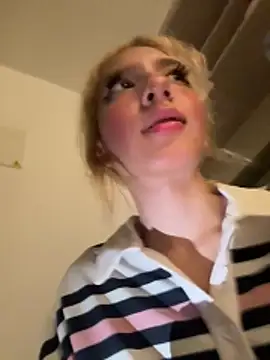 SweetBunnyGF webcam