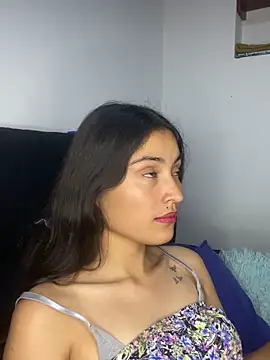 hotwife26 webcam