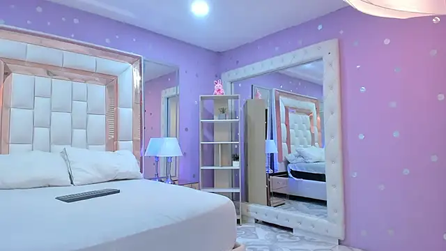 Goldentemptation_ webcam