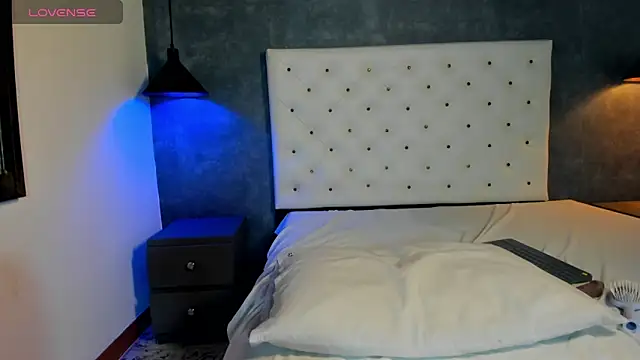 Jara_Chick webcam
