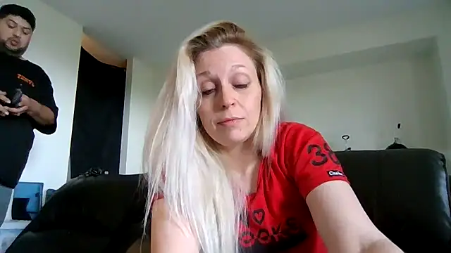 lexiandpapi - LexiAndPapi's free webcam - UK Sex Cams