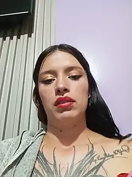 Lucia_evans22 webcam