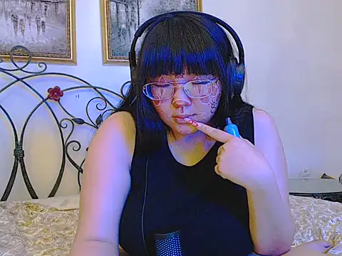 pikpikpikachu webcam