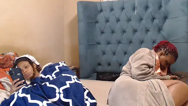 EbonyEssence webcam