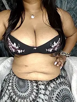 Curvy_Pooja webcam