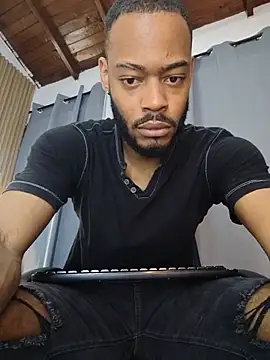 Oliver_bigblack_cock webcam