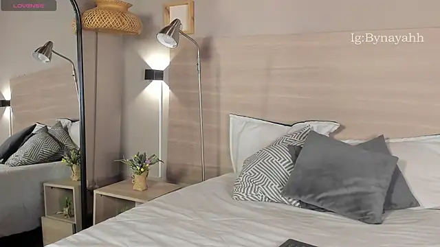 nayah__ webcam