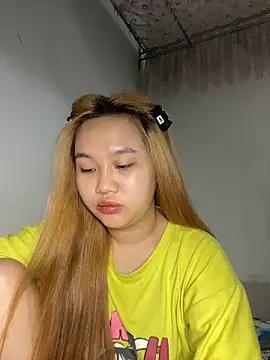 Almira6868 webcam