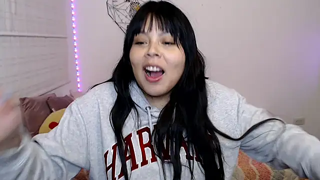 EllieMoonX webcam