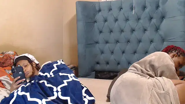 EbonyEssence webcam
