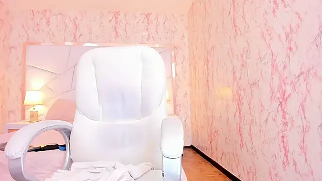 Emily_Whinfre webcam