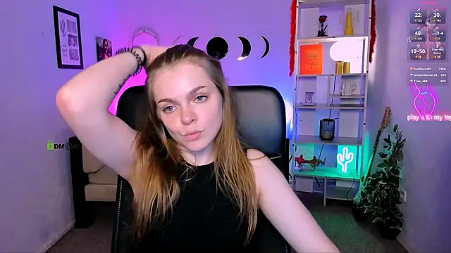 veronica_bubble webcam