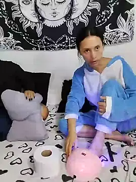 emily_n_abby webcam