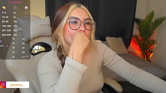 dakottaa_ webcam