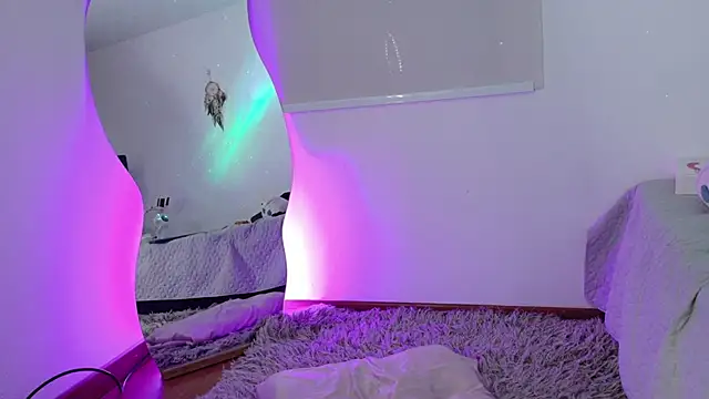 Lia_Tinez webcam