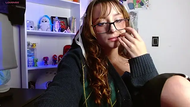 CelesteAyase webcam