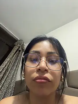 annie_monny webcam