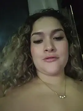 Sara_smiiith211 webcam