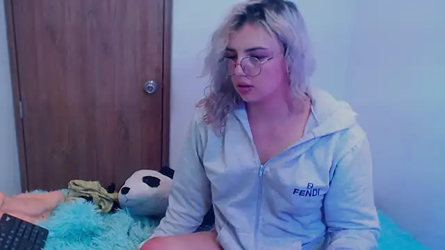 Thea_Aphros_ webcam