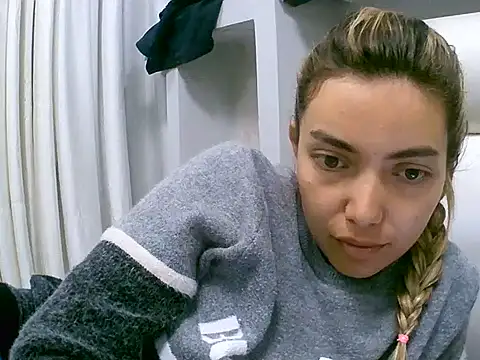 VittoriaTaylor webcam