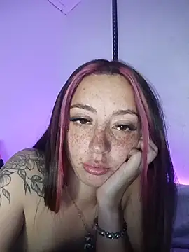 sadashi_moon_ofice webcam