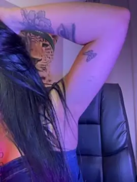 IsabellaNoir_ webcam