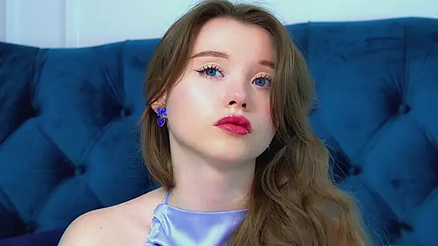 KeiraAsti webcam