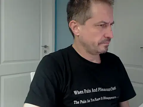 MisterFaithRO webcam