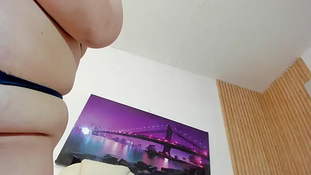 Reina_Mia1 webcam