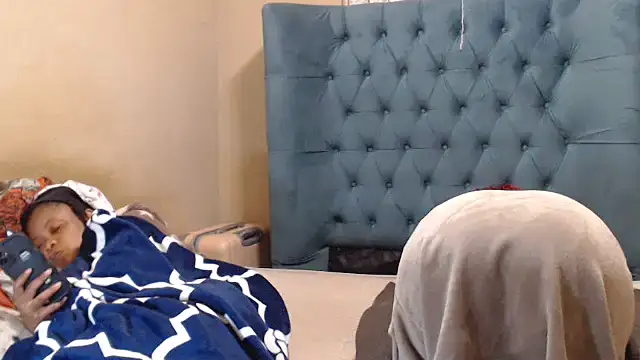 ebonyessence - EbonyEssence's free webcam - UK Sex Cams