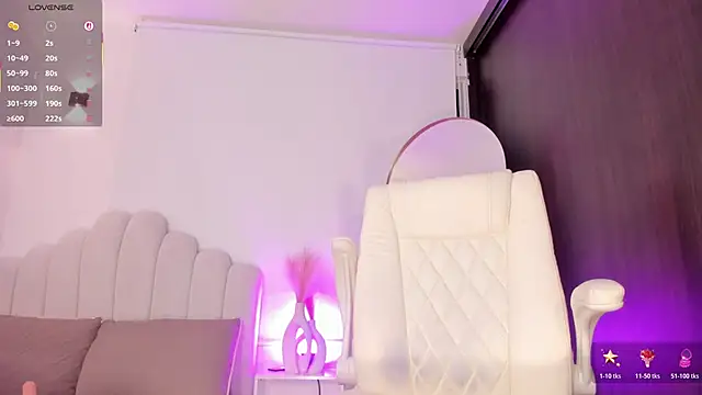 AmberLewis_