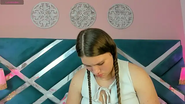 LiiaVelvet webcam