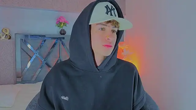 nova_salvatore webcam