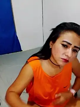 Scarlet_01_ webcam