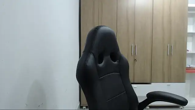 RoxanaLove9 webcam