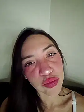 loveuu-bae webcam