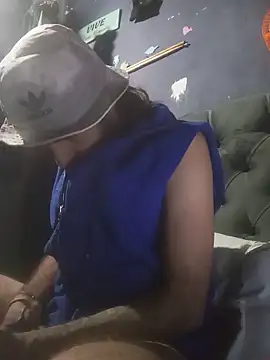 hairy_mannn webcam