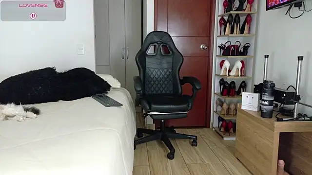 SophieBaker__ webcam