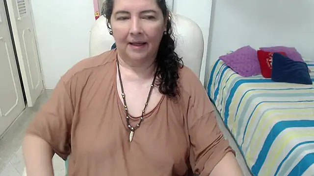leonela_69 webcam