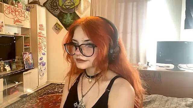 RedHeadCat webcam